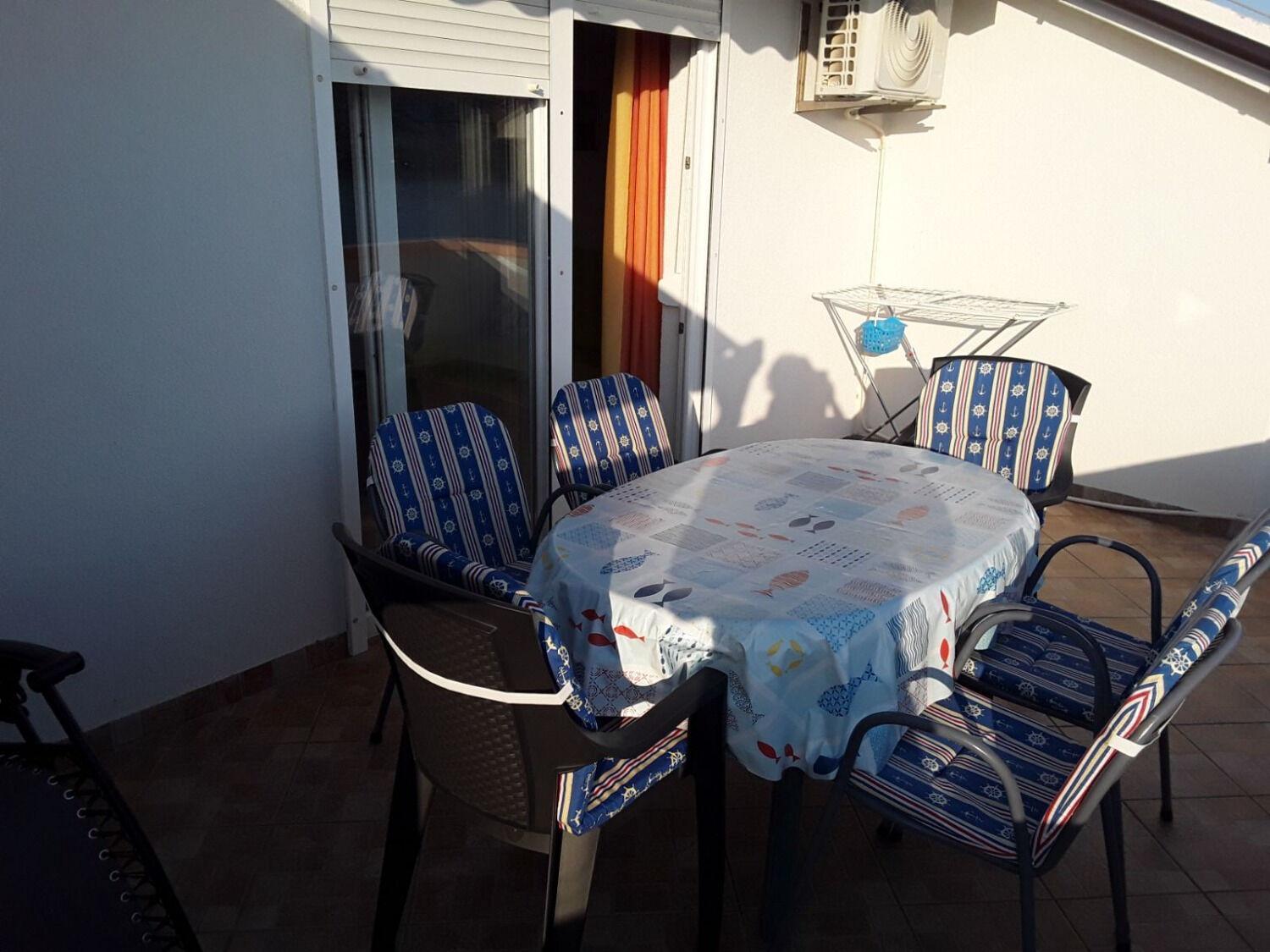 Apartments Frane-20M From Beach Barbat na Rabu Exterior photo